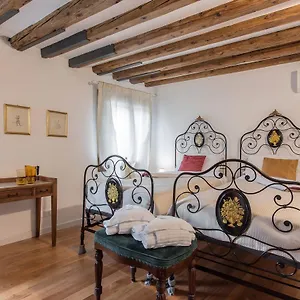 Calle Furlani Apartment